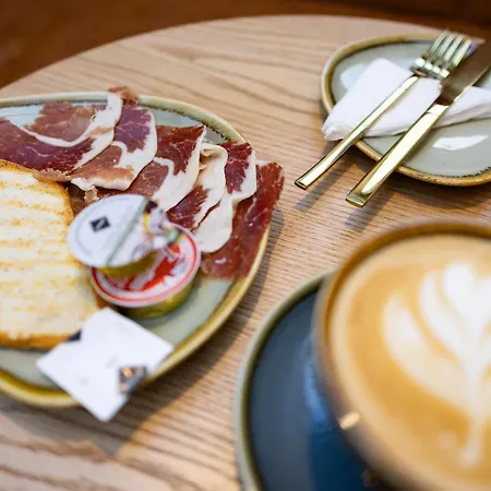 Boutique De 2* Noreña