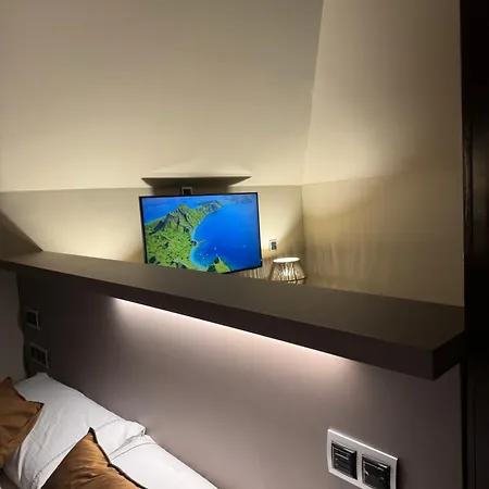 Hotel De 2*